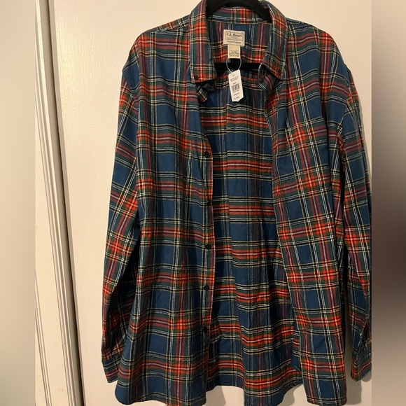 Men's Scotch Plaid Flannel Shirt - Picture 2 of 5